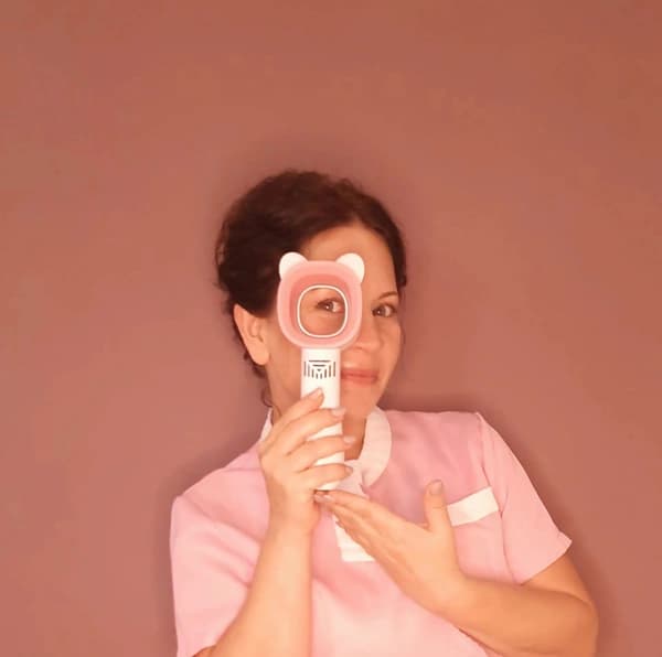 Image: ברוכים הבאים Polaroid photo showing ברוכים הבאים